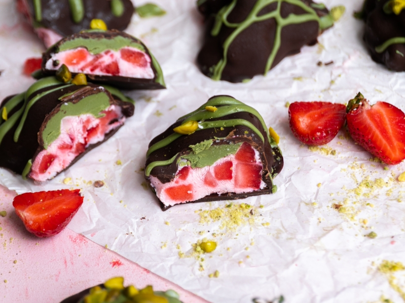 Keto Frozen Yogurt Snack